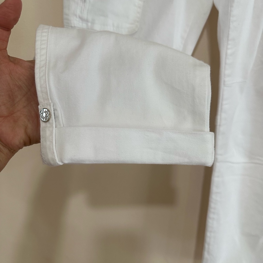 White House Black Market  White mid-rise size 6 straight cropped pants. NWT - Picture 8 of 16